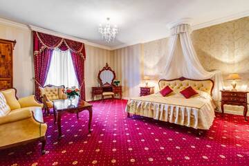 Фото номера Люкс Курортные отели Pałacyk Otrębusy Business &amp; Spa г. Otrębusy 3