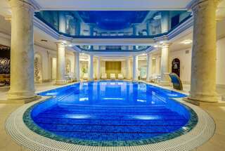 Фото Курортные отели Pałacyk Otrębusy Business &amp; Spa г. Otrębusy